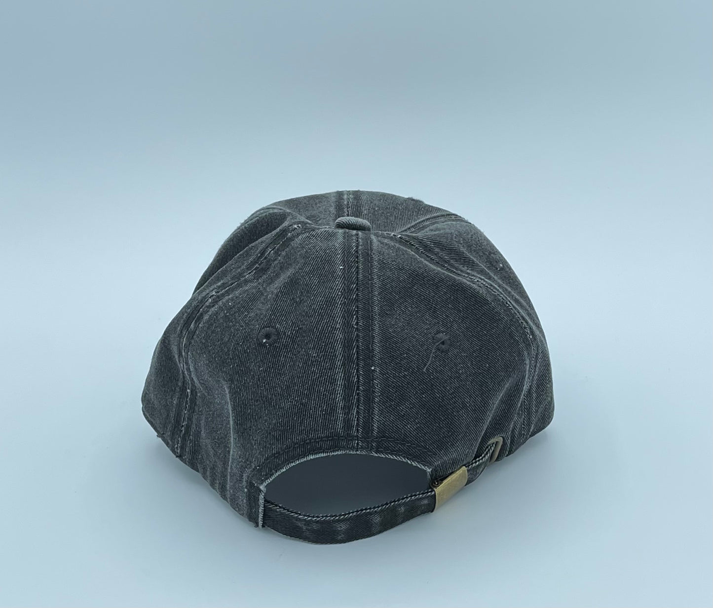 Short brim cap
